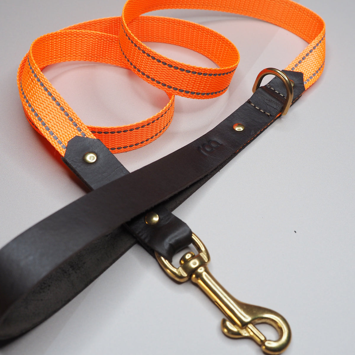 Hundebånd, orange m/reflex og brunt skinn
